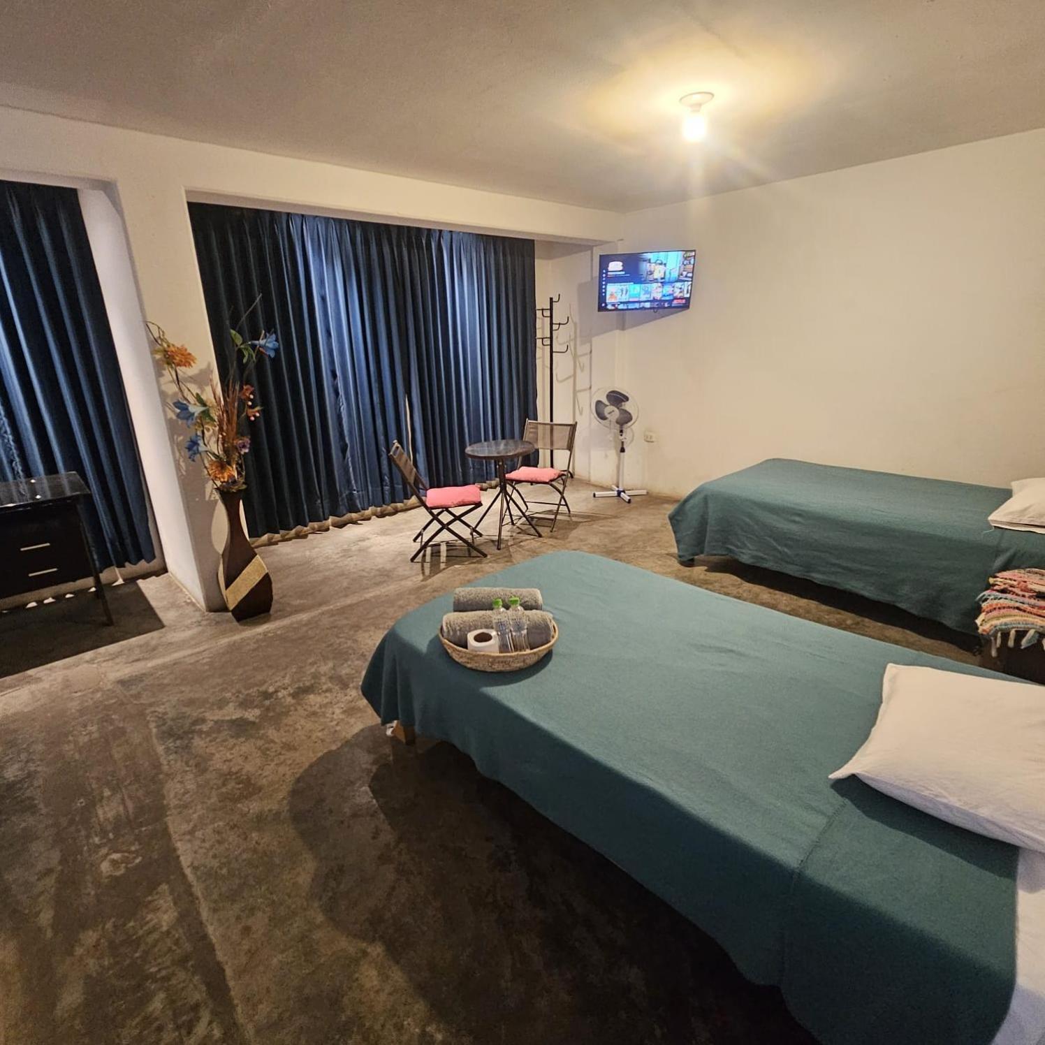 Lima Airport Hostel With Free Airport Pick Up Zewnętrze zdjęcie
